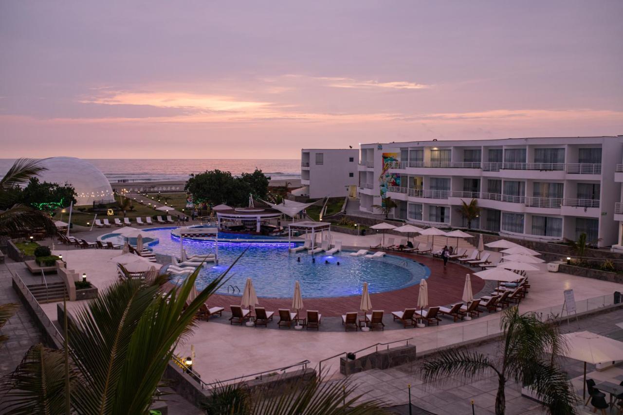VPX Hotel Asia Buitenkant foto
