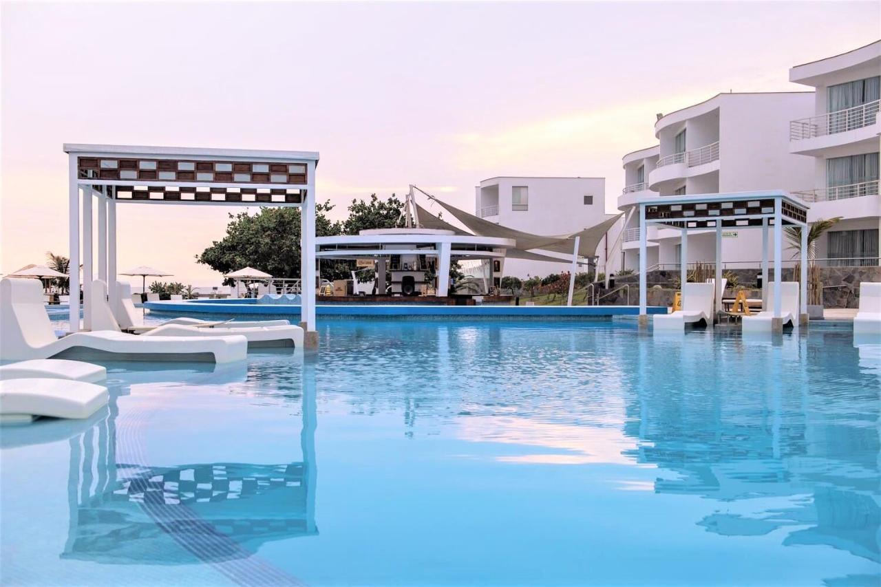 VPX Hotel Asia Buitenkant foto