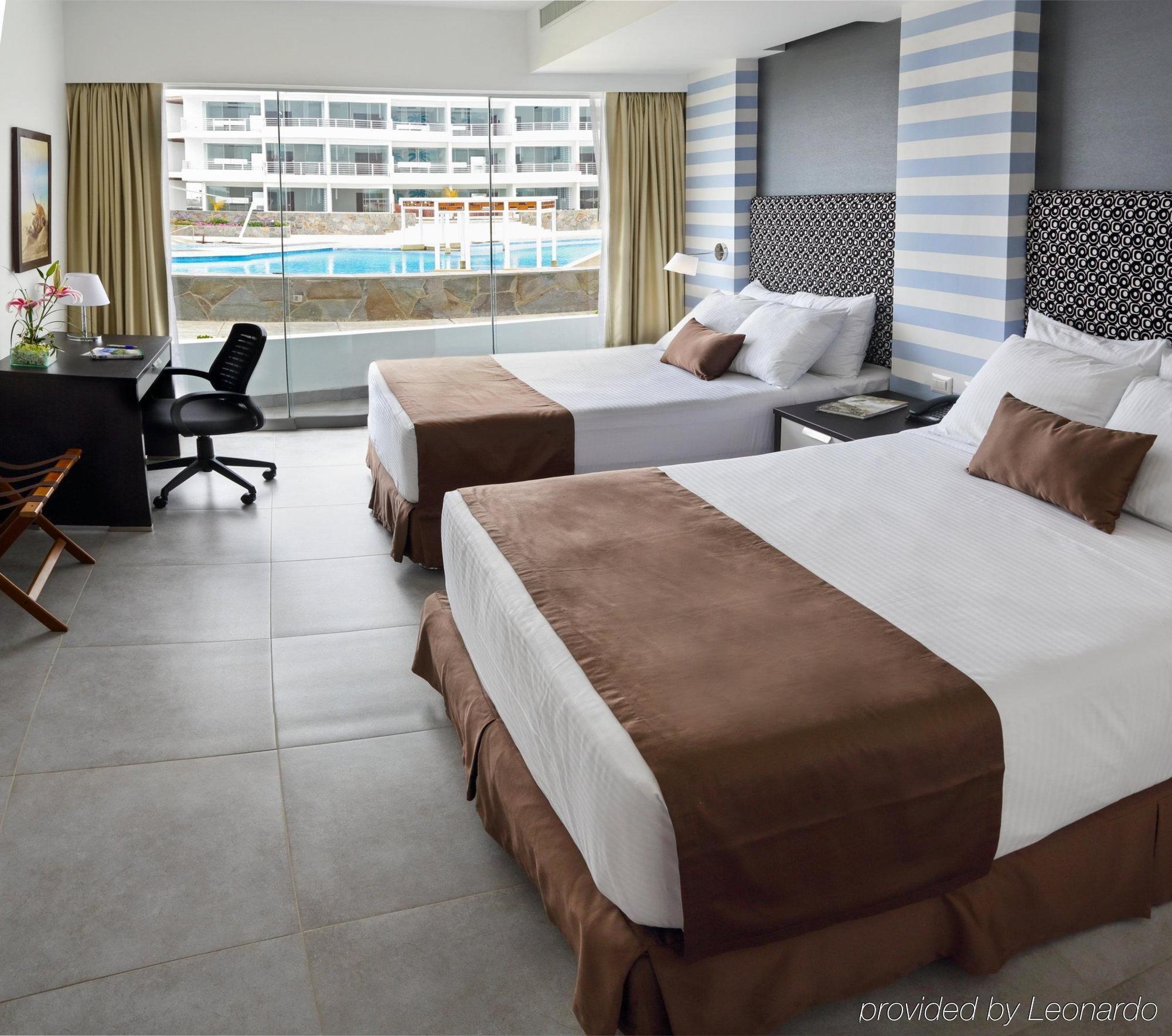 VPX Hotel Asia Buitenkant foto