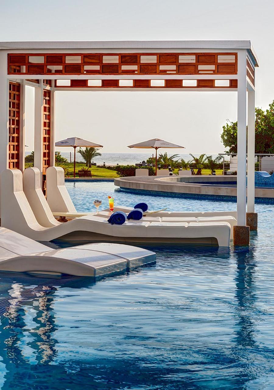 VPX Hotel Asia Buitenkant foto